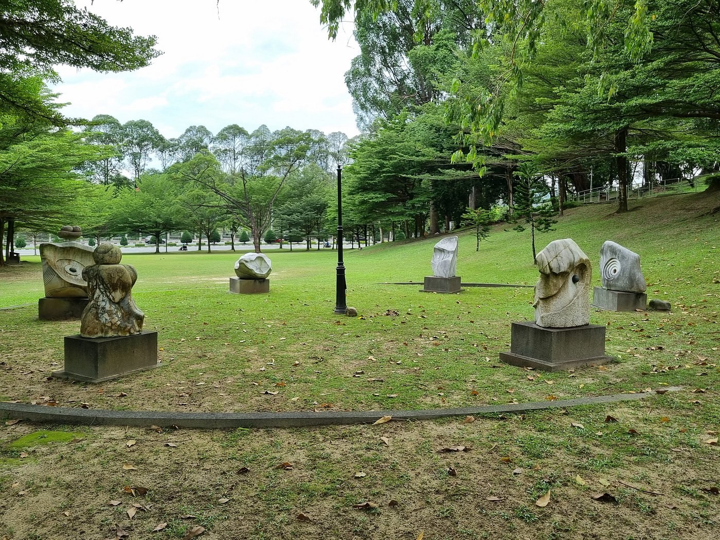 🗿 吉隆坡 · 东盟雕塑公园