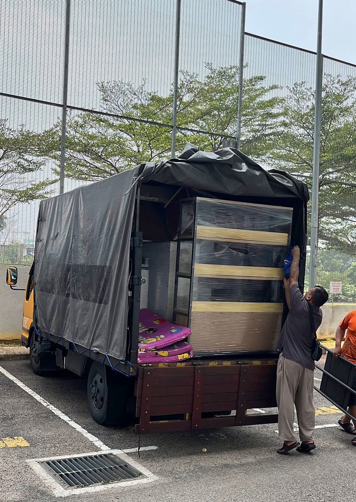 UTT Lorry Transport