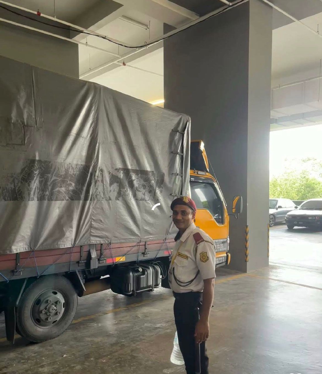 UTT Lorry Transport · Menu images