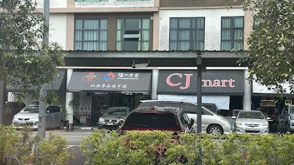 闻香：窖香浓育，带有成熟热带水果（如烤菠萝）、蜜糖、复合花香
